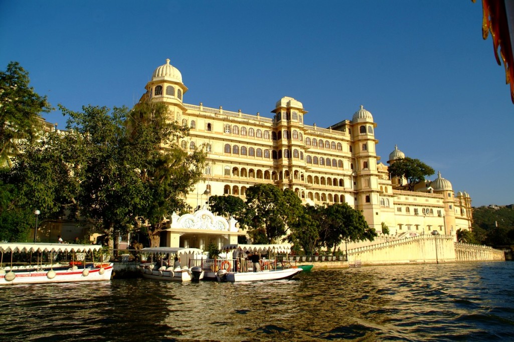 Breathtaking Floating Lake Palace of Udaipur - Charismatic Planet