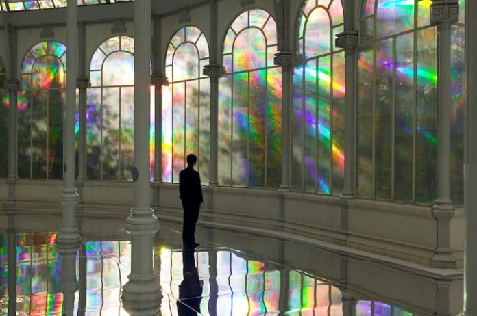 Rainbow Spectrums Mirrored Throughout Palacio de Cristal1