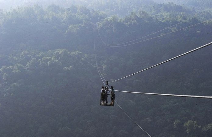China Village is connected with Outside World by Dangerous Ropeway