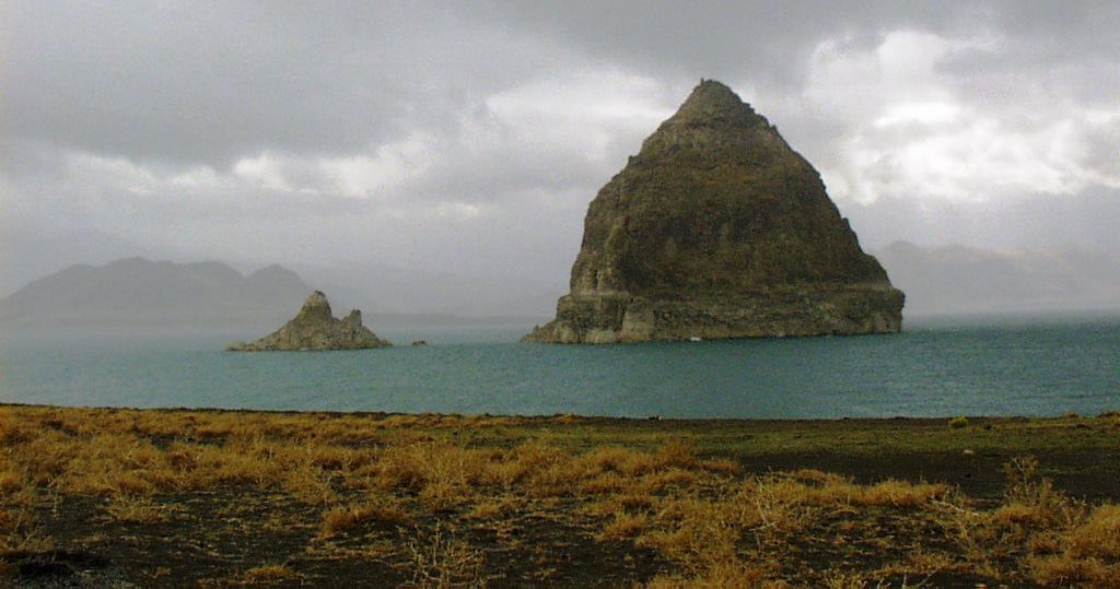 Pyramid Lake water levels vary every day because it’s provides regulatory storage for Castaic Power-plant.