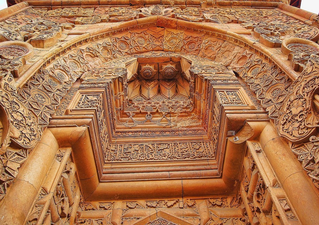 The superb carvings and architecture of both structures place them amongst the most significant works of architecture