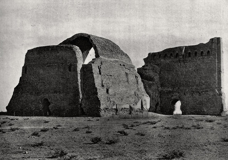Backside view of Taq Kasra from Iraq, Photographic Studies by Oliver F Butler, published in 1922.