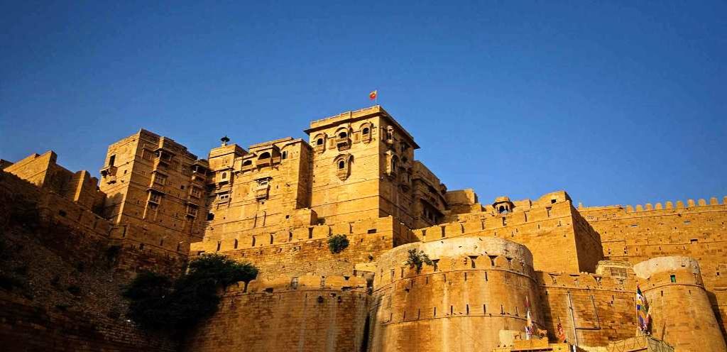 The fort name is derives from Rajpur ruler, is one of largest fortifications in the world. Jaisalmer Fort is situated in the city of Jaisalmer, in the Indian state of Rajasthan.