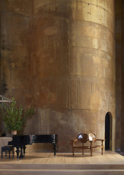 A variety of indoor and outdoor relaxation spots can be found throughout the property