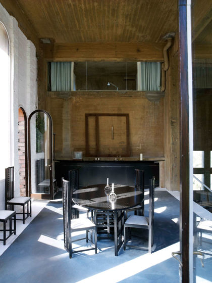The kitchen-dining room located in the ground floor is the meeting point for the family