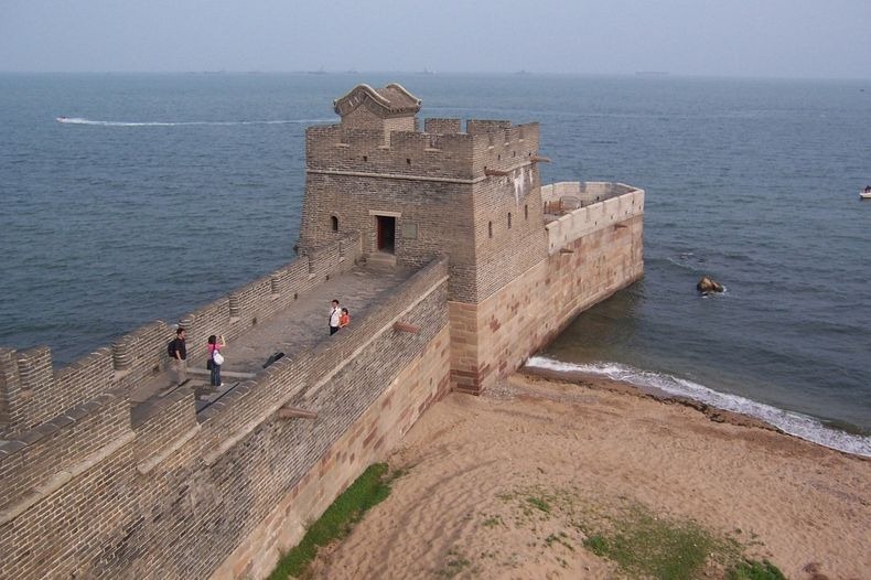 Old Dragon S Head Where Great Wall Of China Ends Charismatic Planet