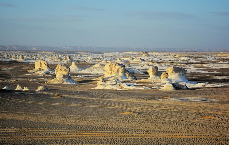 The differential weathering explains the very striking forms that now fill the White Desert including shapes like domes, minarets, castles, towers and so forth.