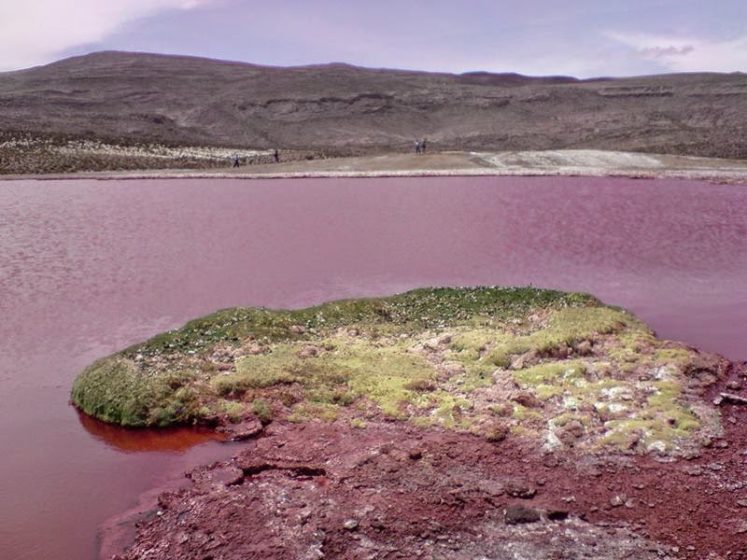 The disappearance of thousands of Aymaras is also attributed to this lake because they drank from it's waters.