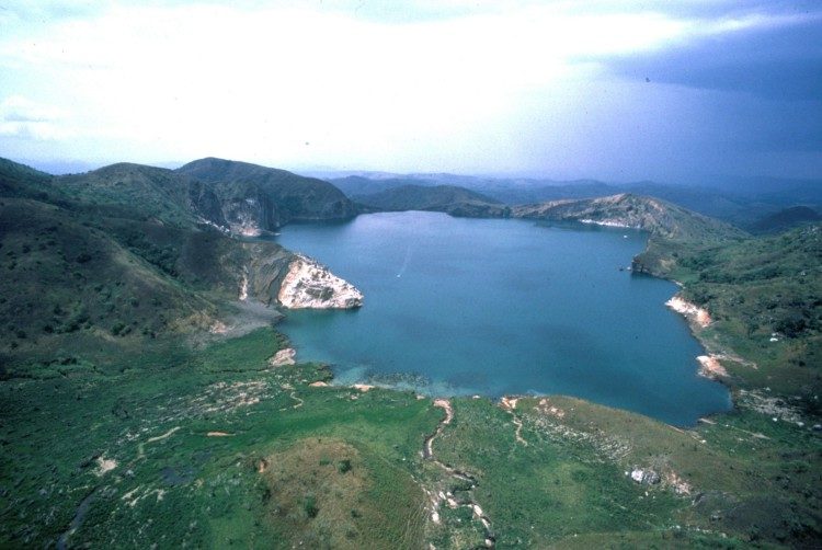 Scientists still don’t know what triggered the misery Lake Nyos in northwestern Cameroon a large cloud of carbon dioxide formed, rose at nearly 100 kilometers per hour, and spilled over the northern lip of the lake.