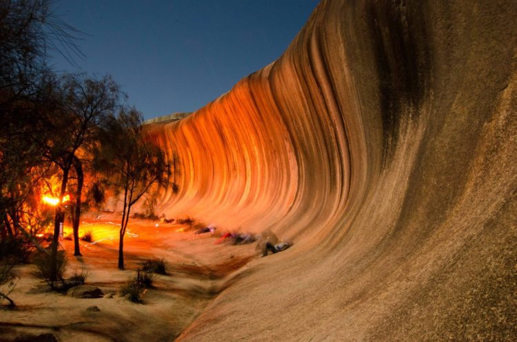 Wave Rock is a strange natural rock formation located east of the small town of Hyden in Western Australia.