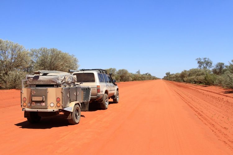 A 4WD vehicle is needed for the 85 km round trip from the park office to lakes Wyara and Numalla. The road may be closed after rain.
