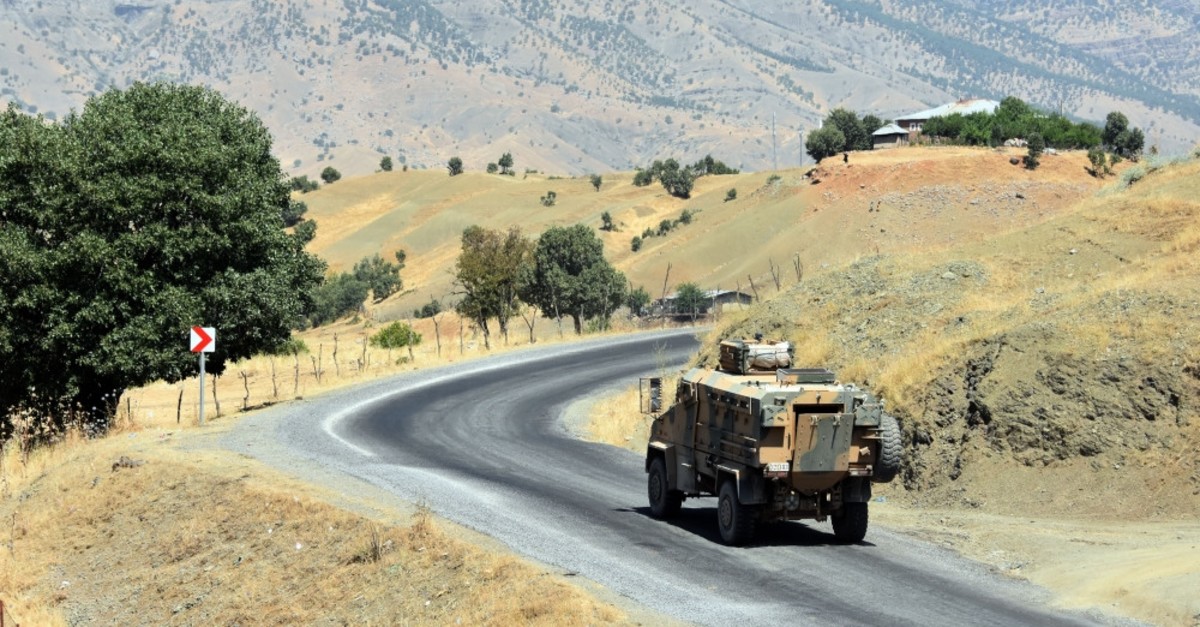 The Kurdistan Free Life Party (PJAK) is also based in Qandil, which let them infiltrate into Iran.